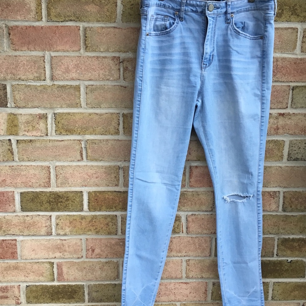 High waisted jeans